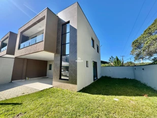 Sobrado a Venda no Bairro Boneca do Iguaçu São Jose dos Pinhais