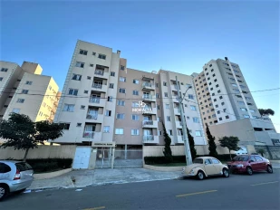 Apartamento 02 Quartos e Sacada Ampla em Condomínio Clube, com Elevador Pinhais
