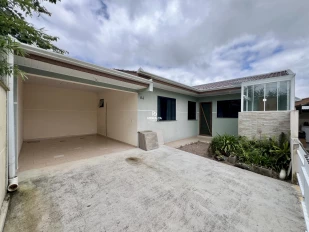 Casa em Condomínio Fechado com 02 Dormitórios em Tijucas do Sul!