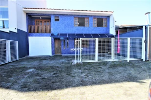 Excelente Sobrado Com Sala Comercial no Bairro Urano