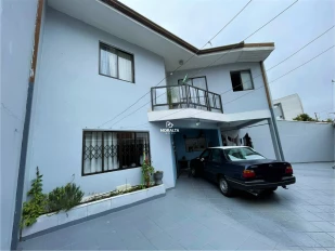 Sobrado no Bairro Pedro Moro em São José dos Pinhais