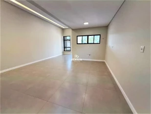 Casa Térrea Moderna no Cidade Jardim com 3 Dormitórios, Sendo 1 Suíte