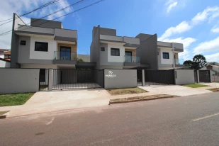 Sobrado Com 03 Suites no Monte Libano