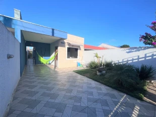 Casa a venda com piscina - 3 quartos sendo 1 suíte - Bairro São Marcos - São Jose dos Pinhais