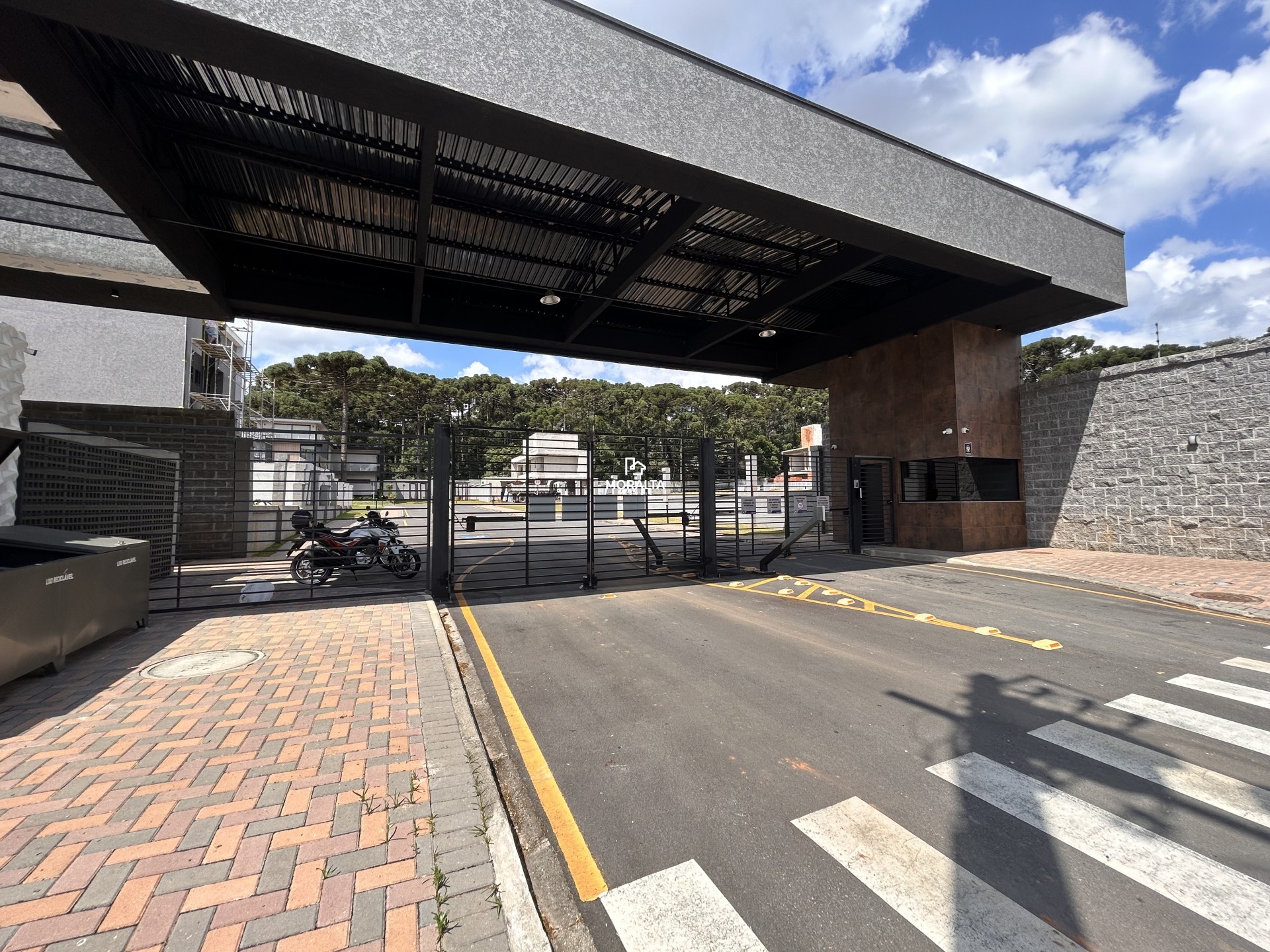 Terreno à venda em condomínio Alto Padrão - Aristocrata - São José dos Pinhais/PR