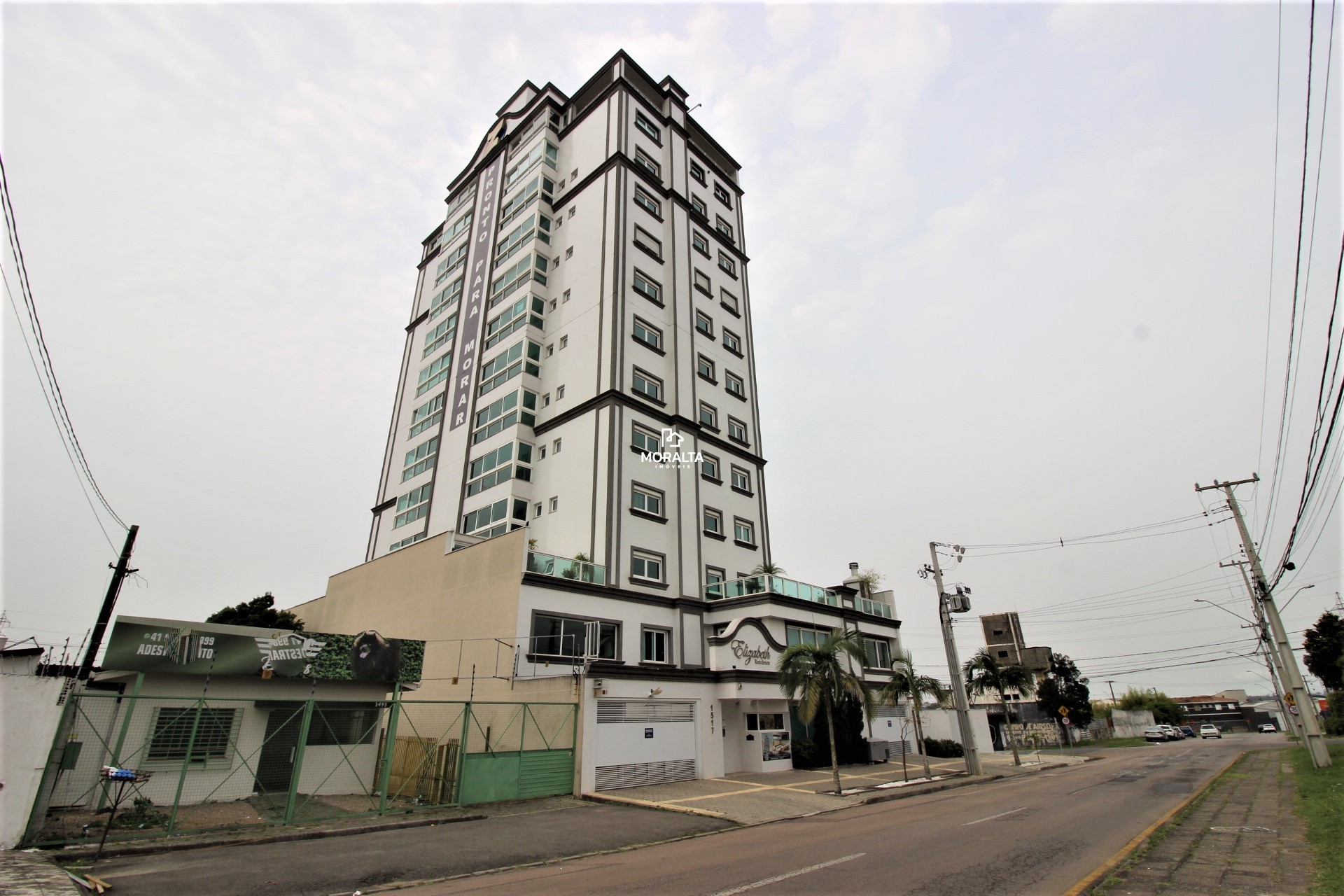 Apartamento 03 Quartos, Sendo 02 Suítes Centro