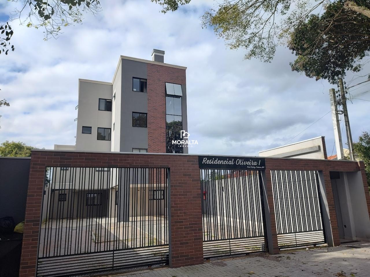 Apartamentio Com 02 Quartos e Sacada Com Churrasqueira no Boneca do Iguaçu!
