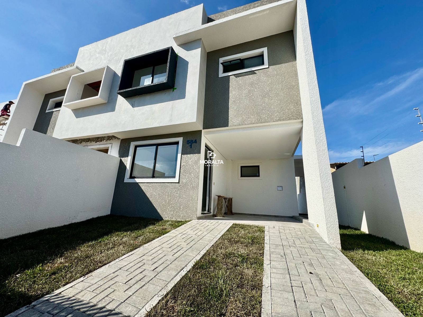 Sobrado Novo Com 3 Quartos Sendo uma Suite com Closet no Jardim Cruzeiro