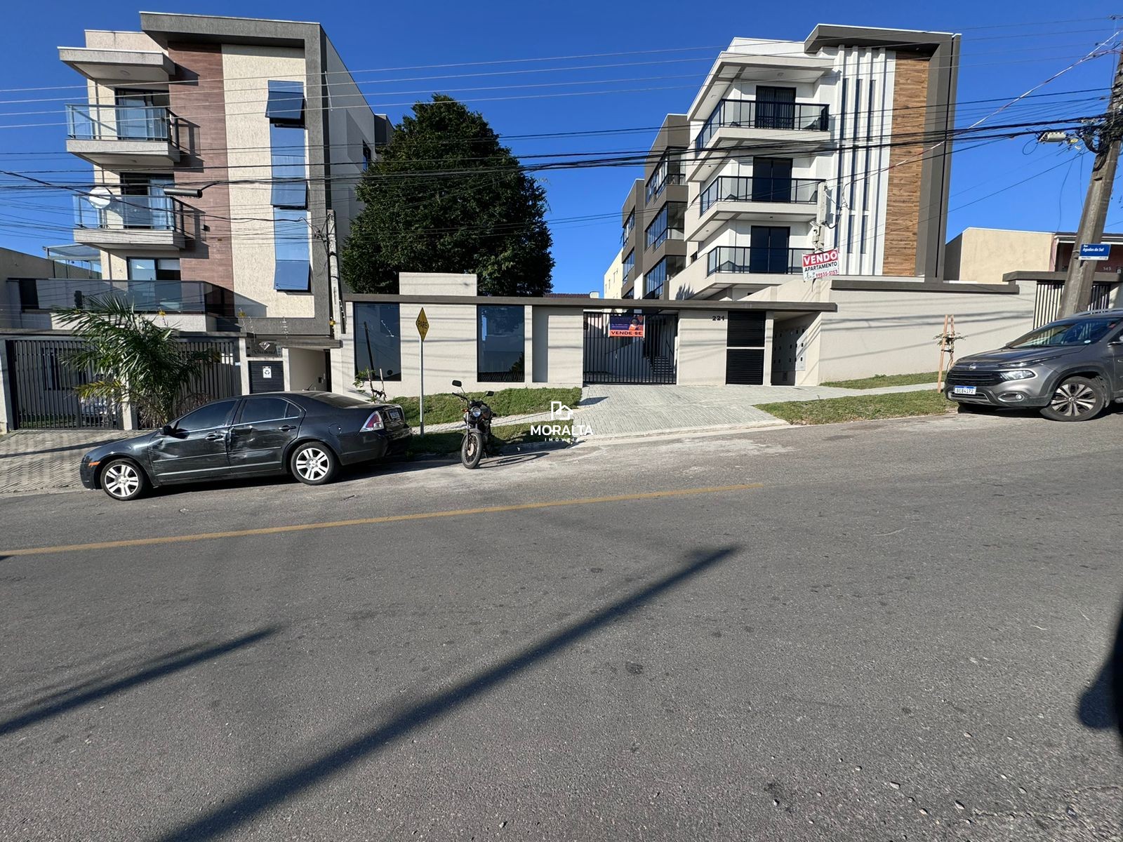 Maravilhoso Apartamento com Dois Quartos no Monte Libano