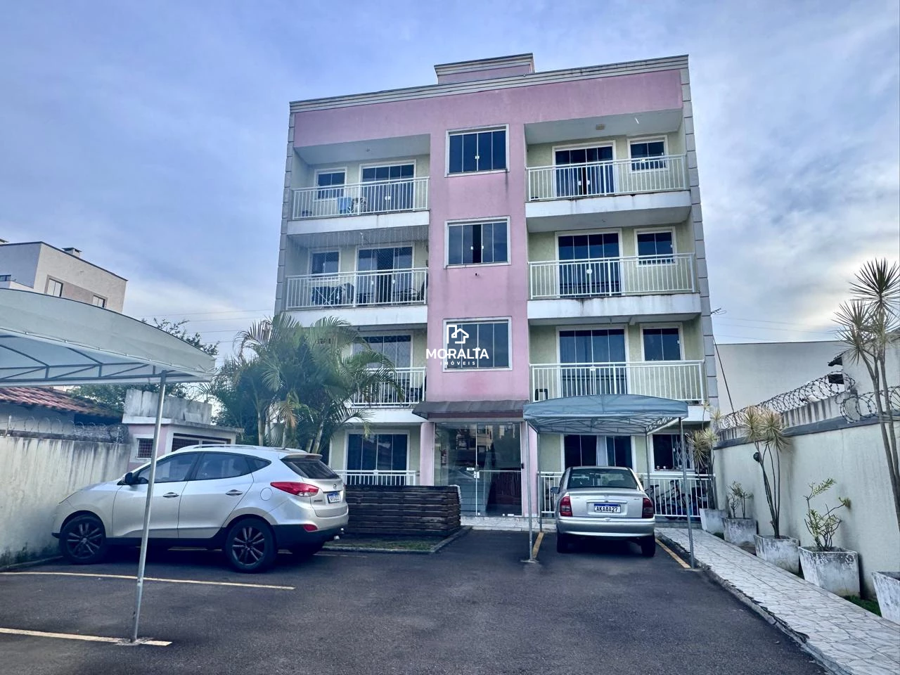 APARTAMENTO 02 QUARTOS COM  SACADA - BAIRRO PRIMAVERA