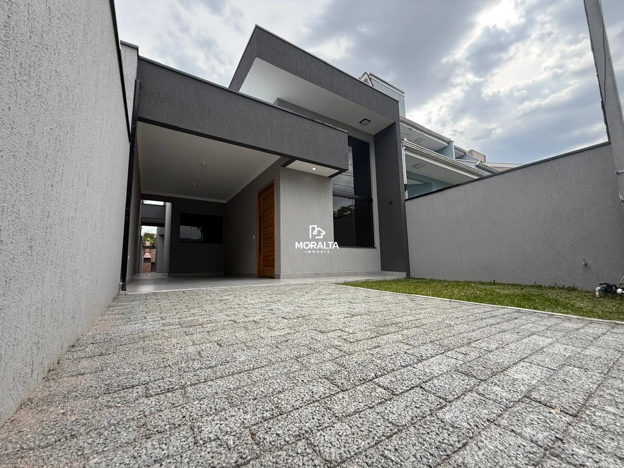 Casa 03 Quartos Sendo Uma Suite Bairro Primavera