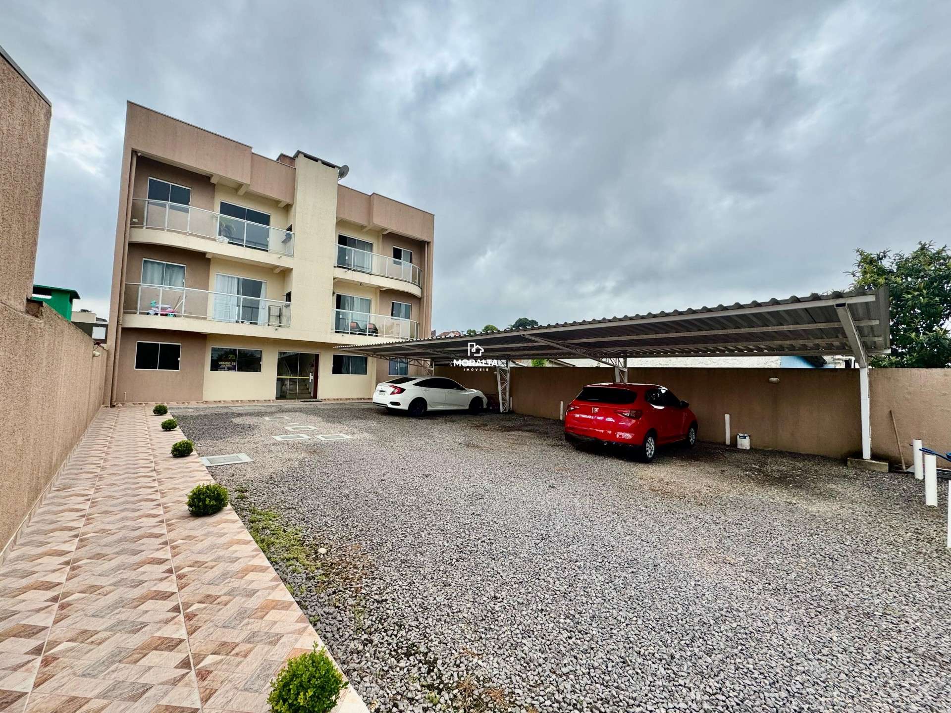 Apartamemto com Garden de Dois Quartos e Reformado