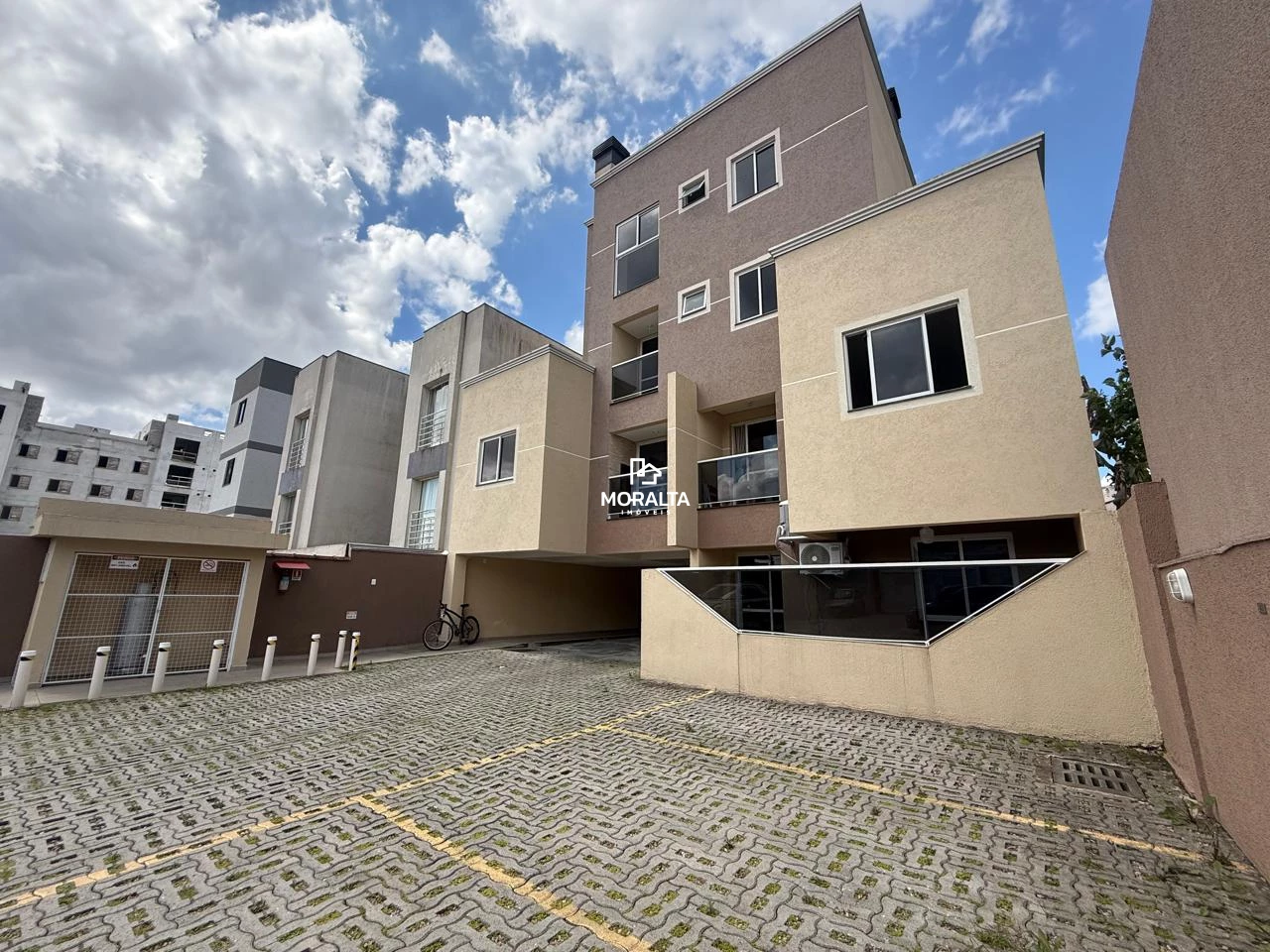 APARTAMENTO 2 QUARTOS COM SACADA COM CHURRASQUEIRA - PARQUE DA FONTE