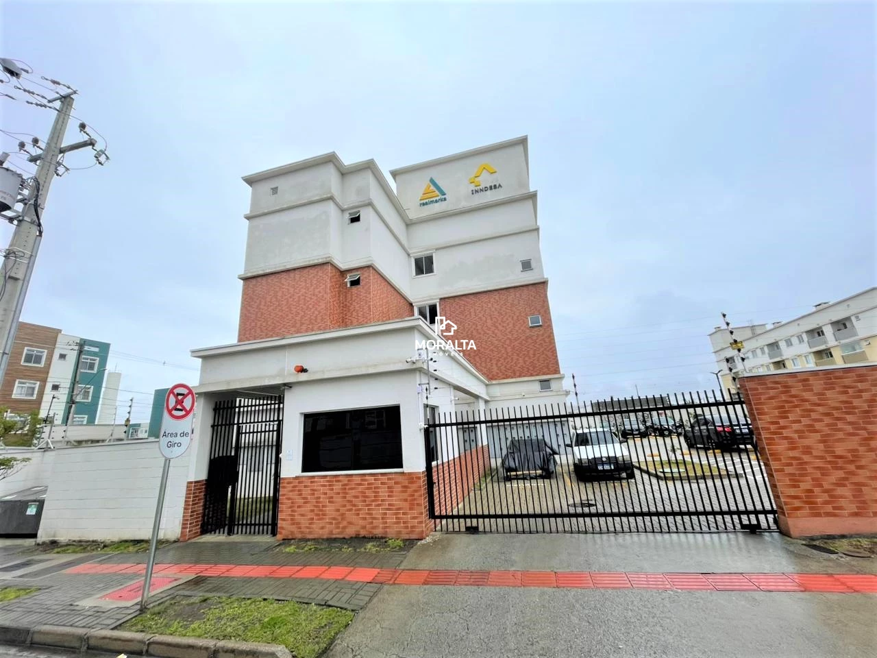 Apartamento Semi Mobiliado no Residencial Villagio São Francisco No Bairro Cidade Jardim - São José dos Pinhais