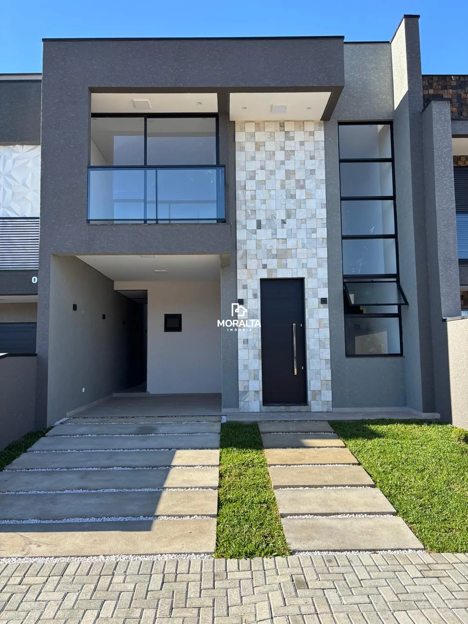 Sobrado 3 quartos sendo 1 suíte à venda em condomínio - Bairro Costeira