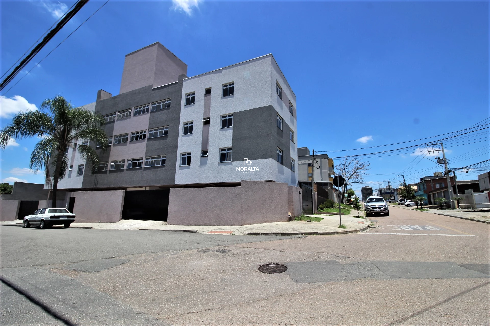 Apartamento de 03 Quartos Com Vaga de Garagem Coberta