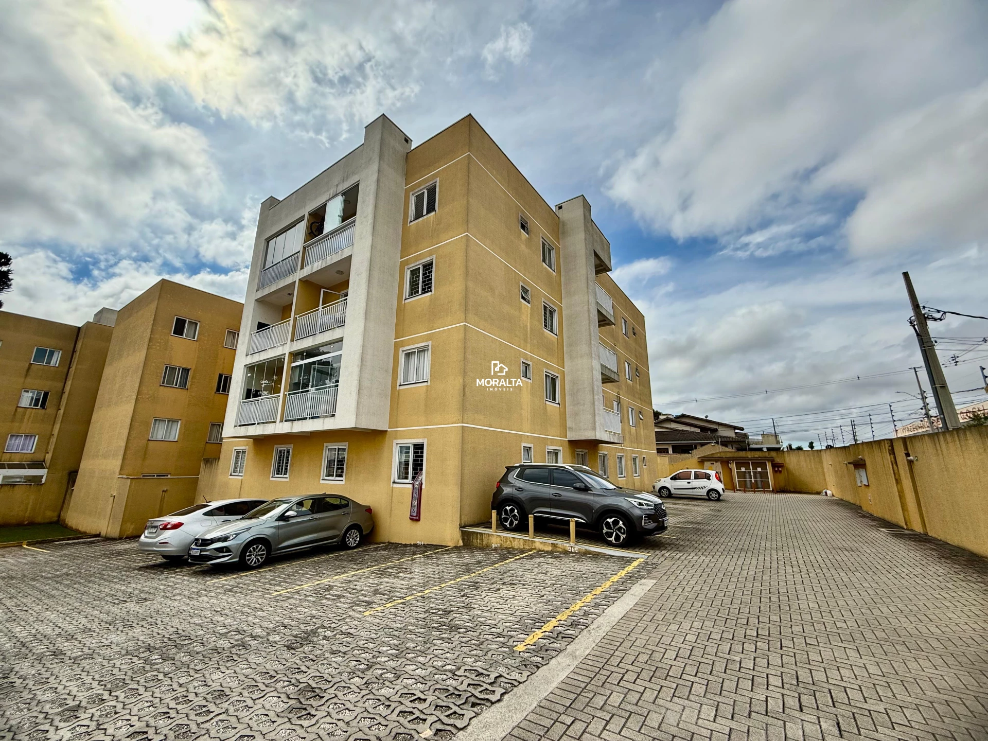 Apartamento com Dois Quartos no Bairro Boneca do Iguaçu
