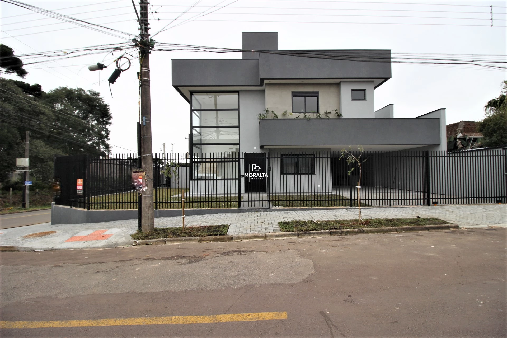 Sobrado De 03 Quartos Sendo 03 Suites No Aristocrata