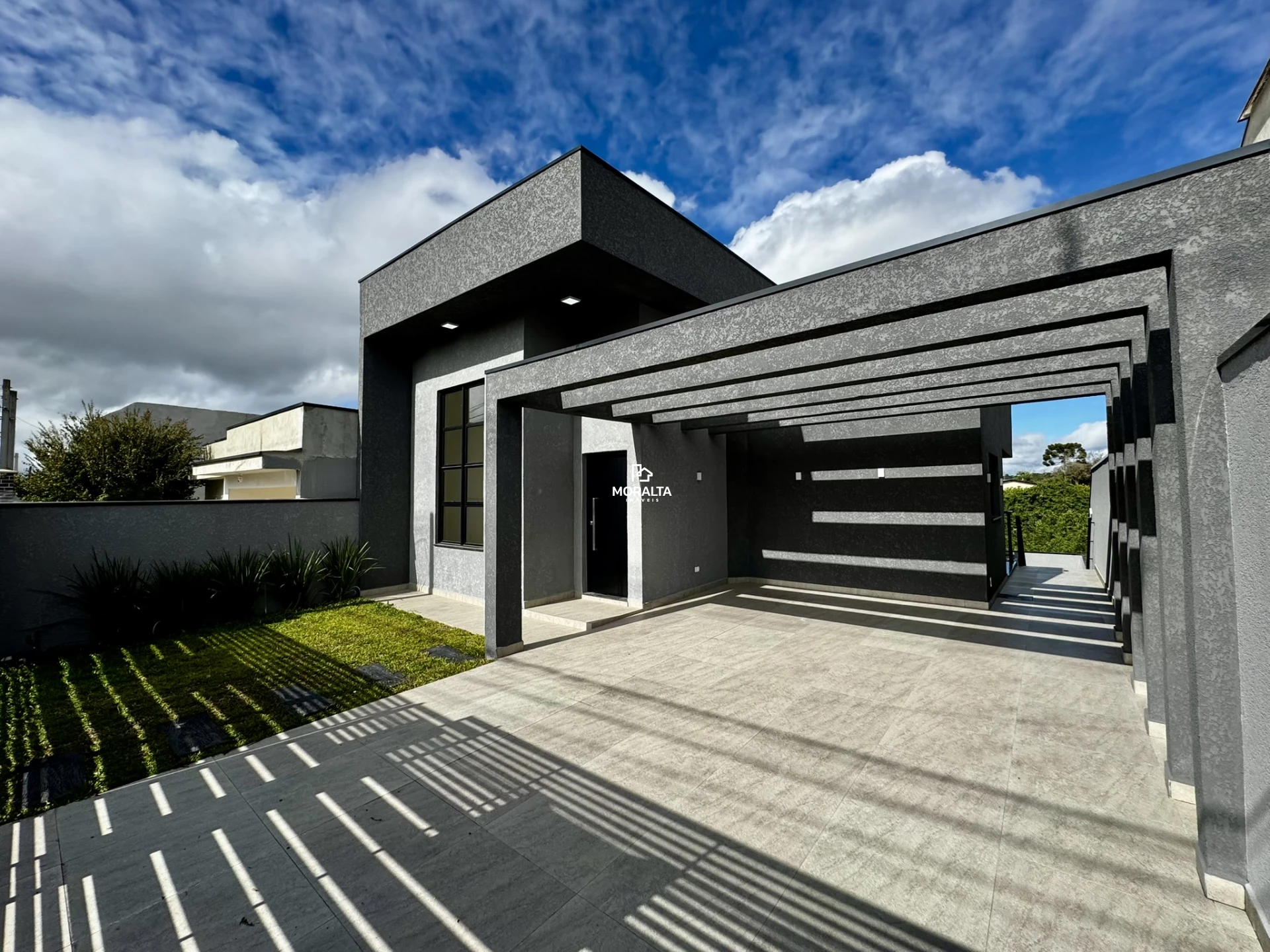 LINDA CASA 03 QUARTOS SEMI MOBILIADA - BAIRRO CRUZEIRO- SÃO JOSÉ DOS PINHAIS