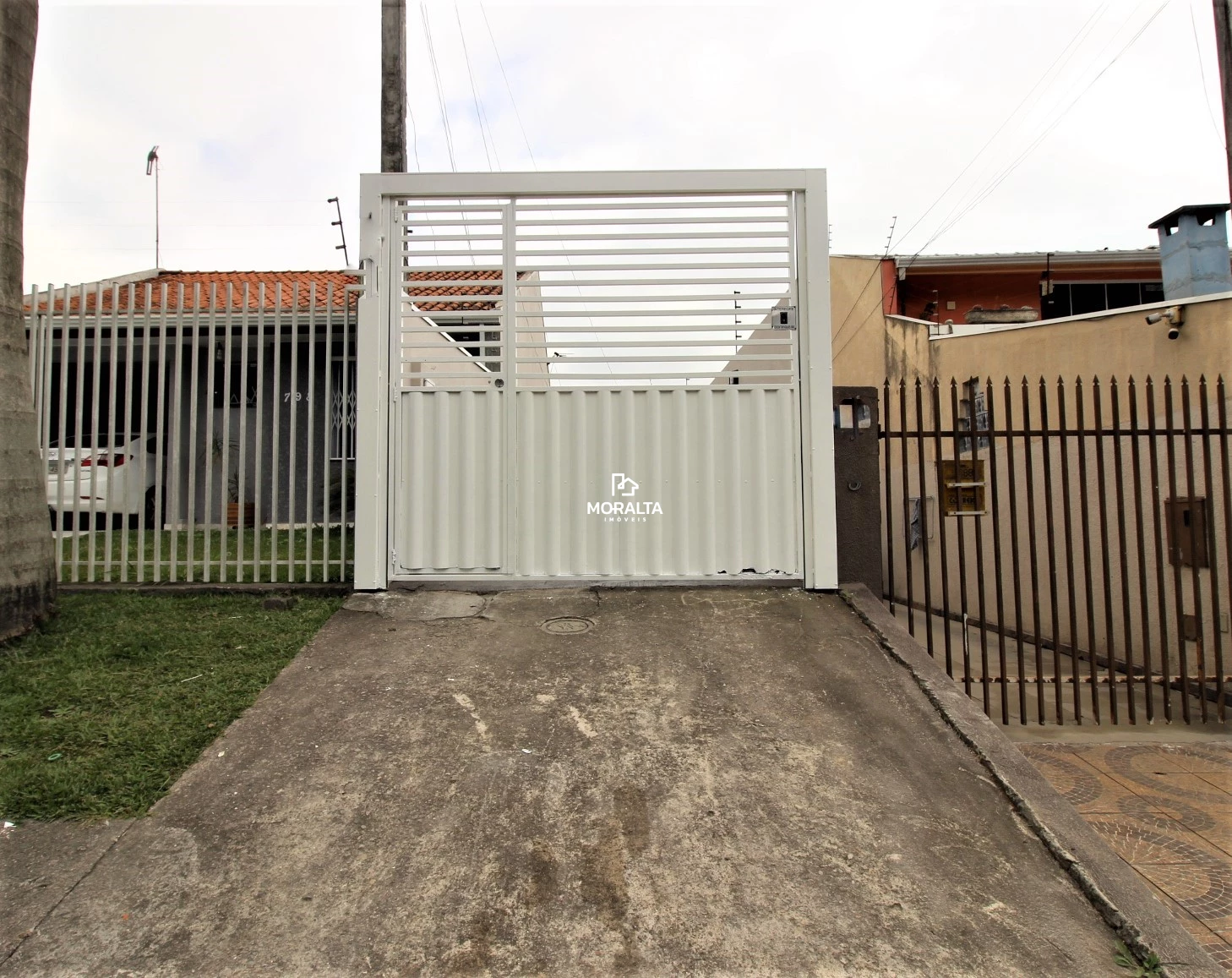 Casa 02 Quartos, sendo 01 com Closet e Área Gourmet no Iná